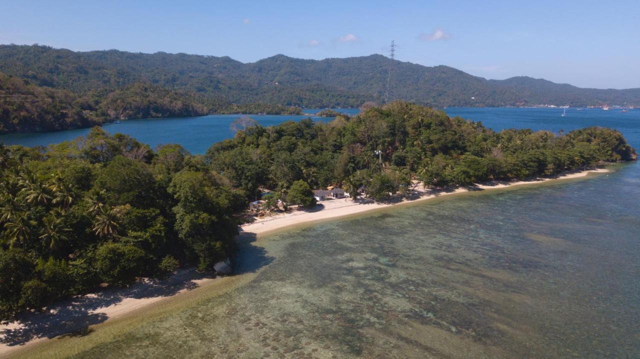 White Sands Beach Resort Lembeh Bitung Екстериор снимка