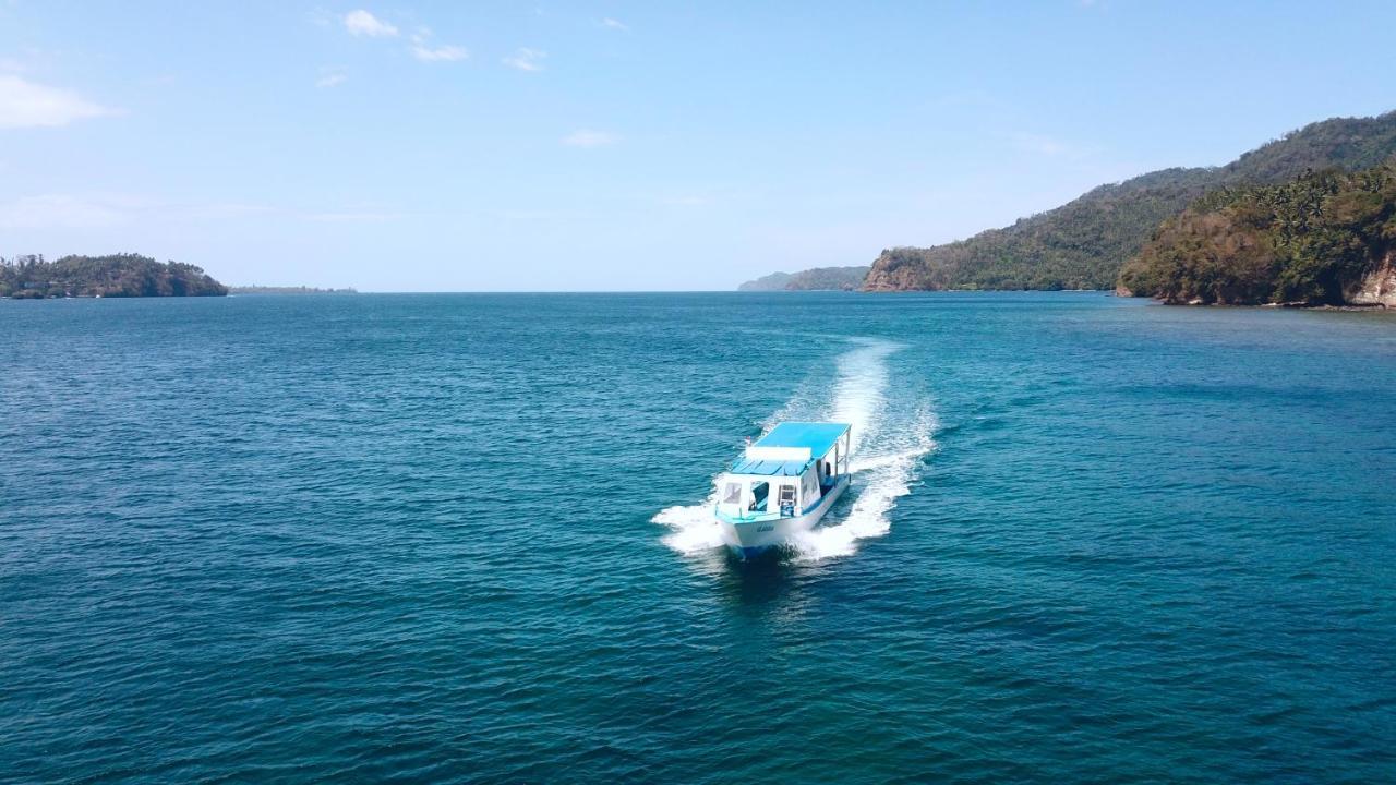 White Sands Beach Resort Lembeh Bitung Екстериор снимка