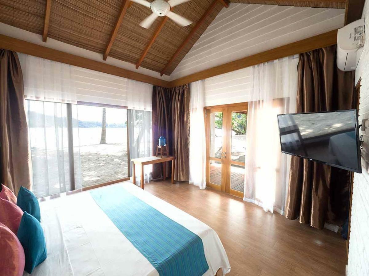 White Sands Beach Resort Lembeh Bitung Екстериор снимка