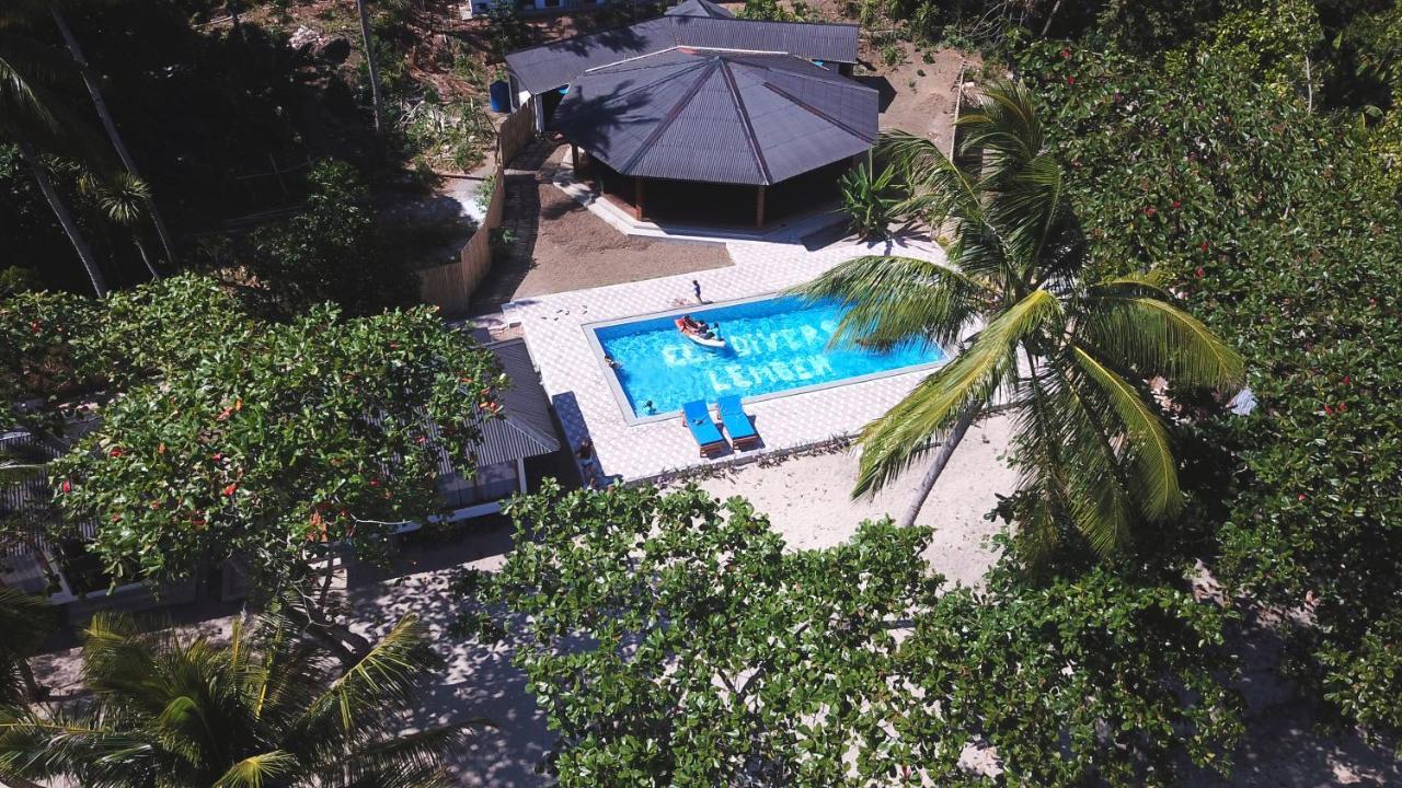 White Sands Beach Resort Lembeh Bitung Екстериор снимка
